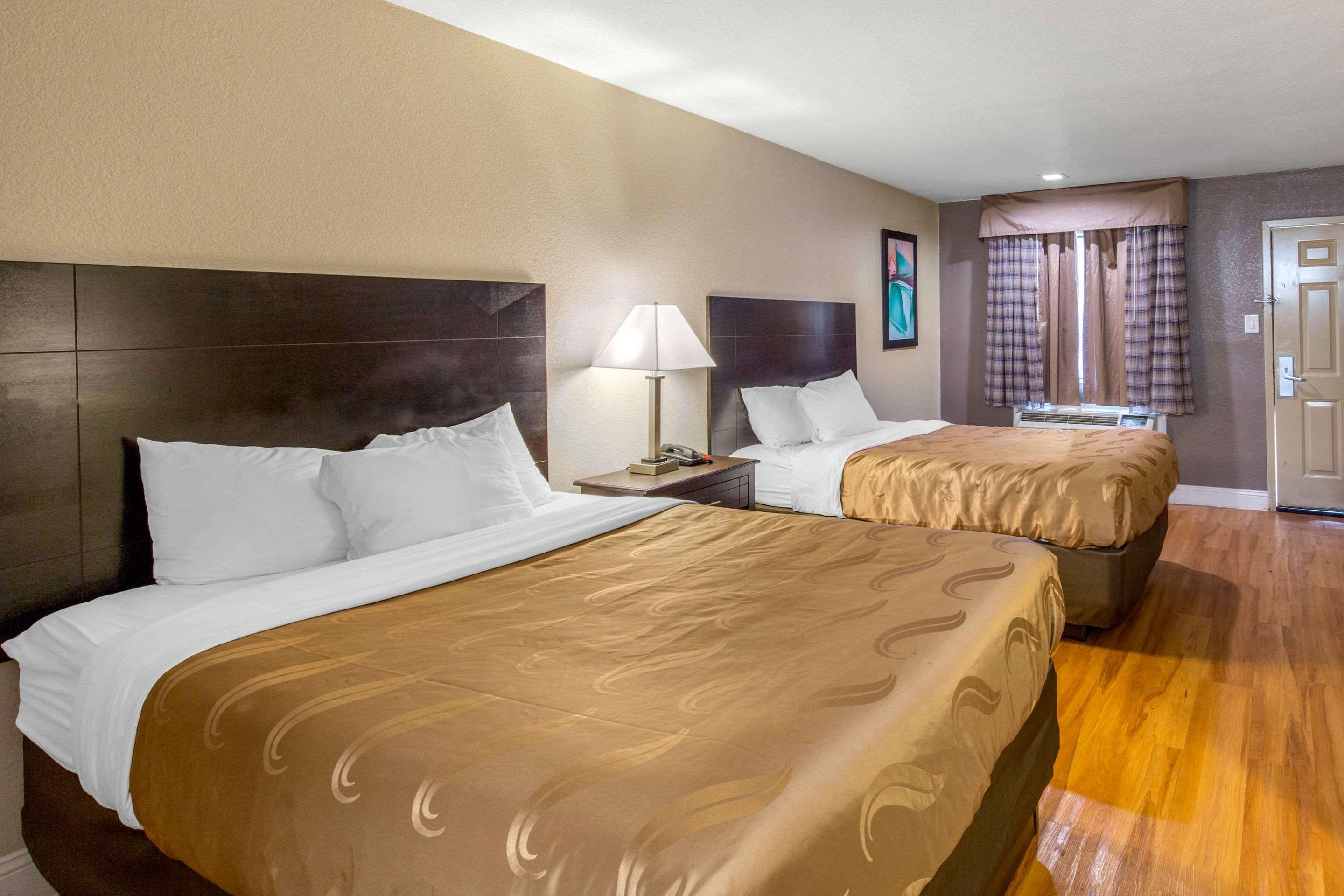 Quality Inn And Suites Port Arthur Nederland ภายนอก รูปภาพ