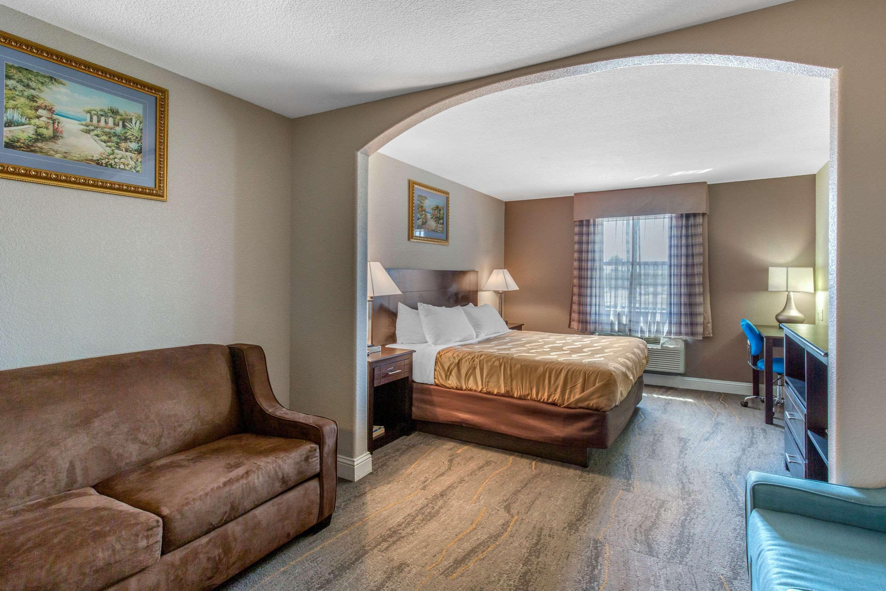 Quality Inn And Suites Port Arthur Nederland ภายนอก รูปภาพ