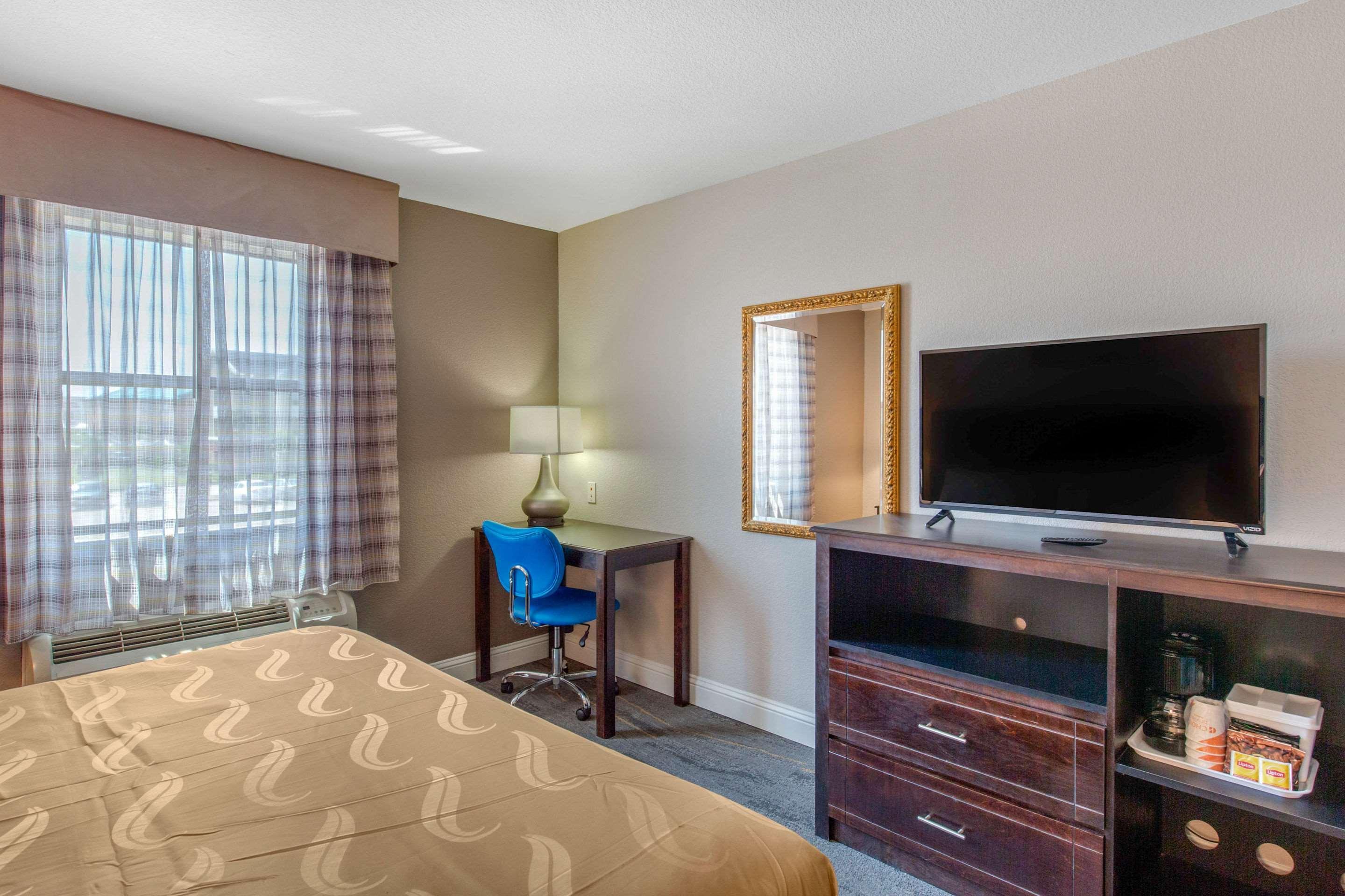 Quality Inn And Suites Port Arthur Nederland ภายนอก รูปภาพ