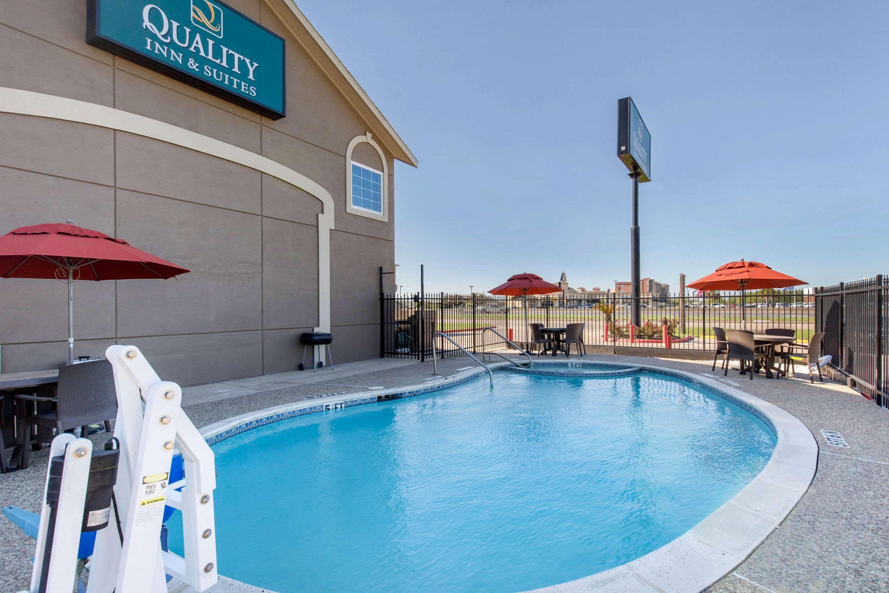Quality Inn And Suites Port Arthur Nederland ภายนอก รูปภาพ