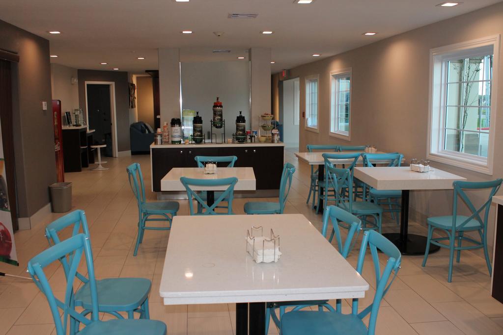 Quality Inn And Suites Port Arthur Nederland ภายนอก รูปภาพ
