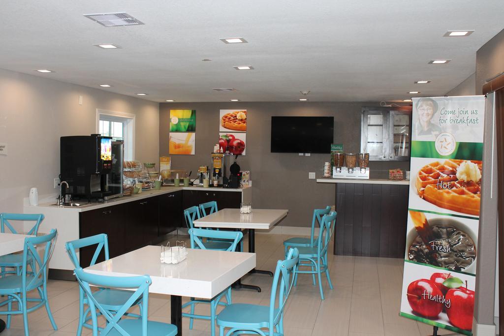 Quality Inn And Suites Port Arthur Nederland ภายนอก รูปภาพ