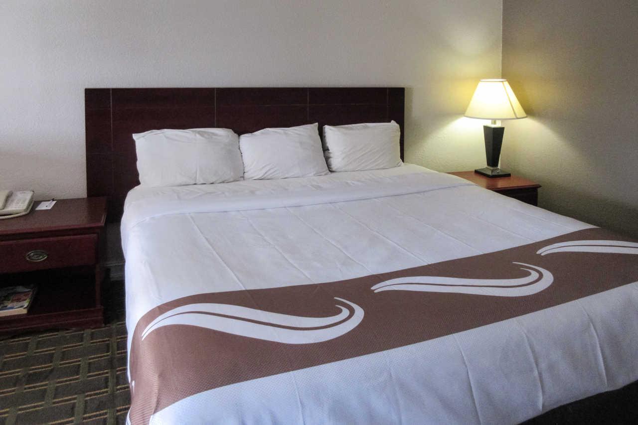 Quality Inn And Suites Port Arthur Nederland ภายนอก รูปภาพ