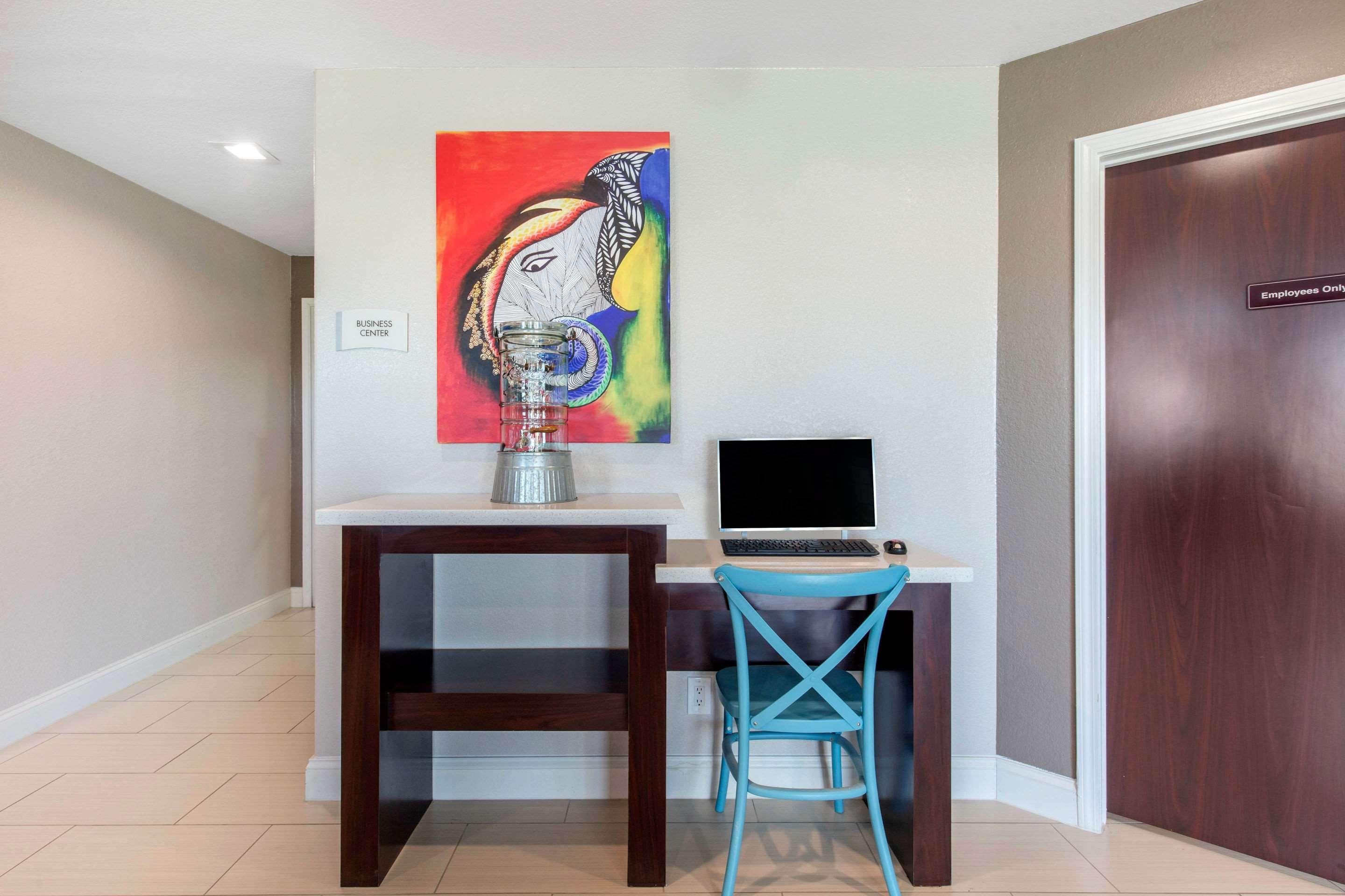 Quality Inn And Suites Port Arthur Nederland ภายนอก รูปภาพ